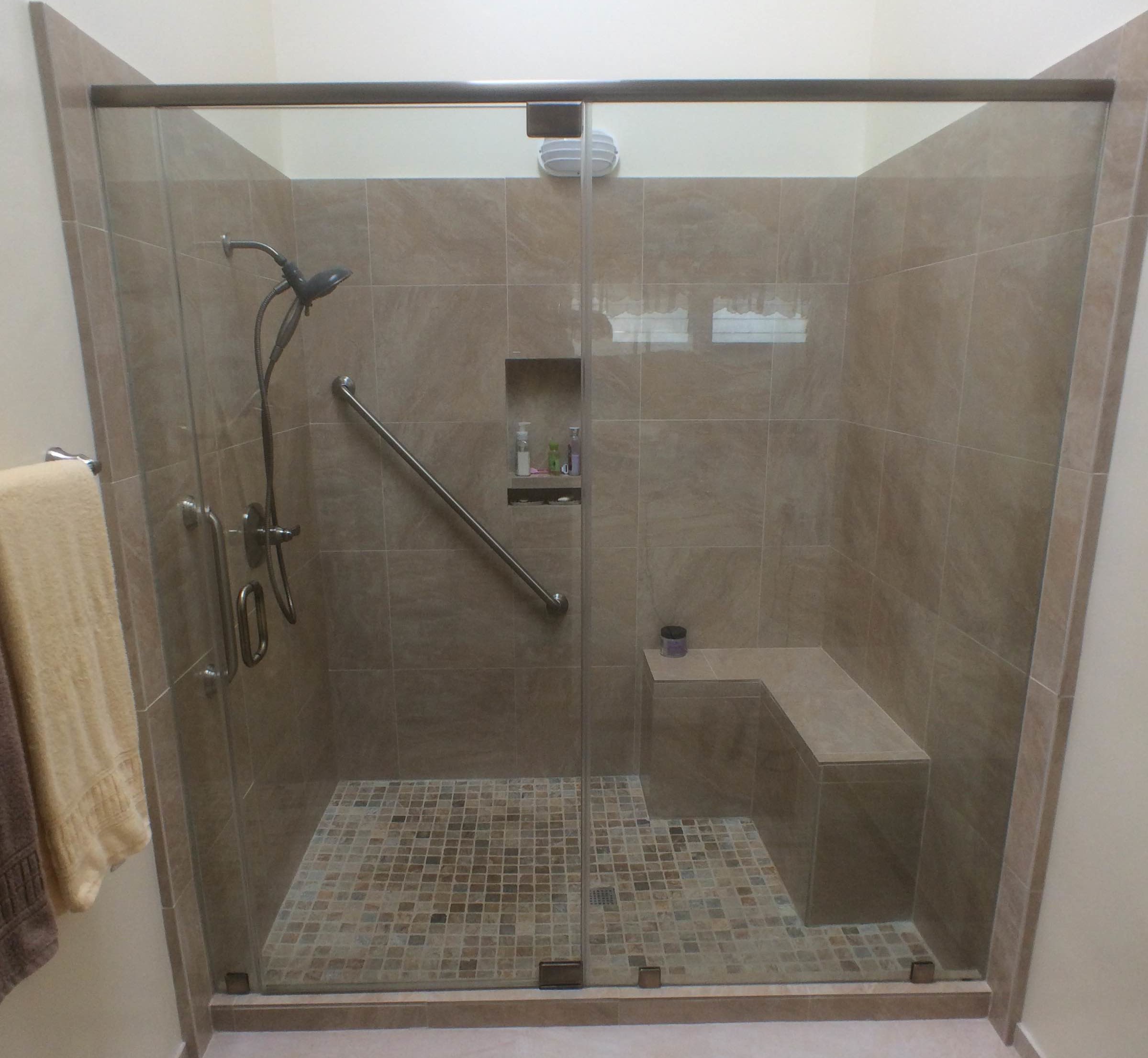 Walk in Shower with built-in niche and safety grip bar